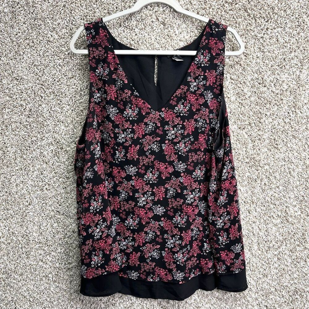 Torrid Tank Top Women’s 2X Black, Pink and White Floral Print V-Neck Sleeveless